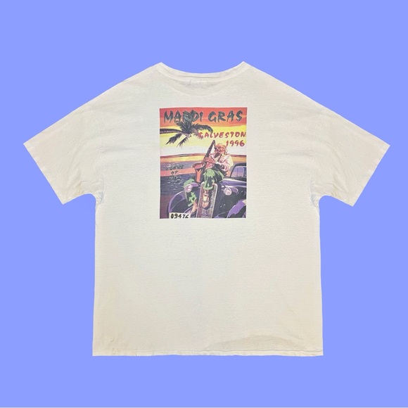 1996 Mardi Gras Galveston t shirt 🌴🎷
Man playing sac on old timey car! - Picture 1 of 4